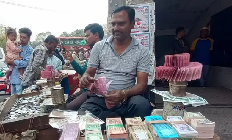 ঈদে নতুন নোটের সংকট: বাজারে মূল্যবৃদ্ধি ও জনমনে প্রতিক্রিয়া