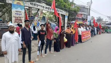 ঈদ বোনাস ও বেতনের দাবিতে নারায়ণগঞ্জ ও গাজীপুরে পোশাকশ্রমিকদের সমাবেশ