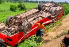 ফরিদপুরের ভাঙ্গায় বাস খাদে পড়ে আহত অন্তত ২০ যাত্রী