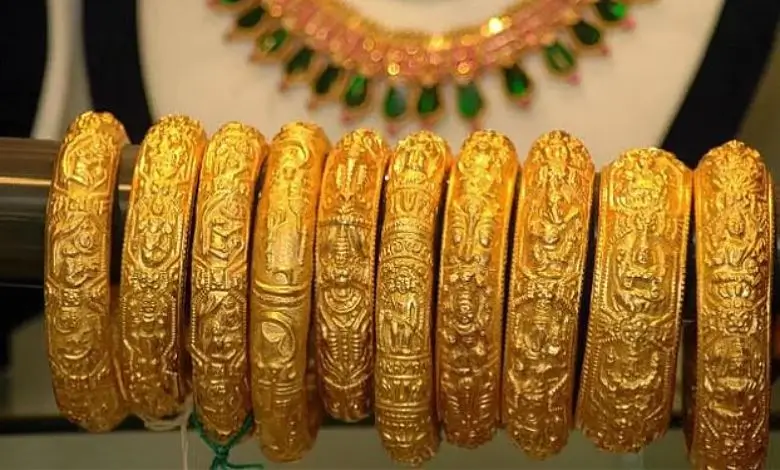 সোনার দাম কমে ভরি এখন ১ লাখ ৭০ হাজার ৭৬১ টাকা