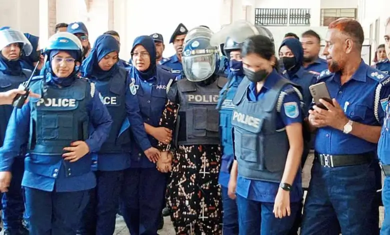 মমতাজের দিকে আবার ডিম নিক্ষেপ, আদালতে হাজিরা শেষে রিমান্ডে