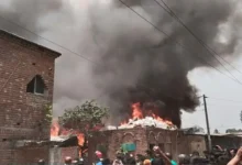 গাজীপুরে ঝুটগুদামে আগুন, ফায়ার সার্ভিসের চেষ্টা চলছে