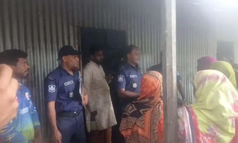 গাজীপুরে মর্মান্তিক ঘটনা: শিশুর কান্নায় ফাঁস হলো মায়ের মরদেহ, স্বামী পলাতক
