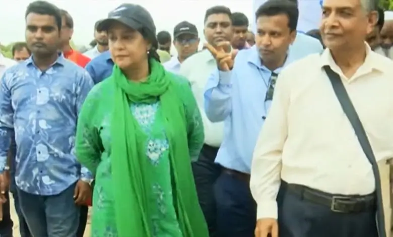 ফারাক্কা চুক্তির মেয়াদ নিয়ে এখনই উদ্বেগের সময় নয় পরিবেশ উপদেষ্টা