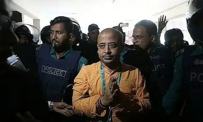 চিন্ময় দাসের বিরুদ্ধে আরও চার মামলায় গ্রেপ্তার