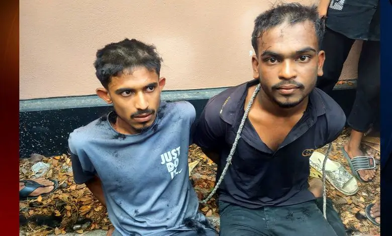 ইউটিউবে শেখা কৌশলে মোটরসাইকেল চুরি করতে গিয়ে জনতার হাতে ধরা দুই যুবক
