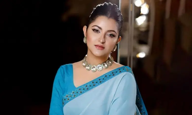 আদালতে অসুস্থ পরীমণি, পেছাল সাক্ষ্যগ্রহণ
