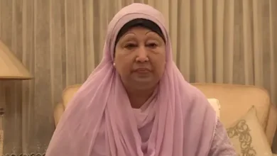 গণতন্ত্র পদে পদে বাধাপ্রাপ্ত হচ্ছে : খালেদা জিয়া