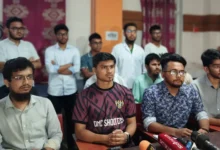 ক্লাসে না ফেরার সিদ্ধান্তে অনড় ঢাকা মেডিকেল কলেজের শিক্ষার্থীরা