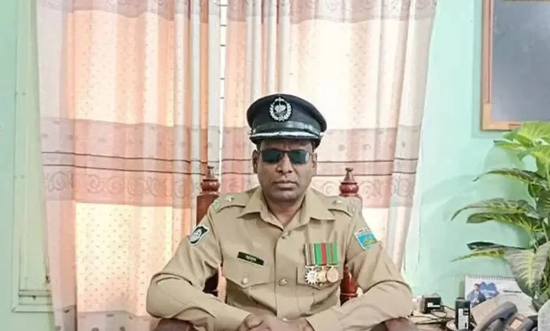 আক্কেলপুরের ওসি মাসুদ এখন এসআই