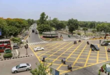 বিজয় সরণিতে মাইক্রোবাসের ধাক্কায় দুই মোটরসাইকেল আরোহী নিহত