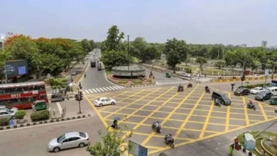 বিজয় সরণিতে মাইক্রোবাসের ধাক্কায় দুই মোটরসাইকেল আরোহী নিহত