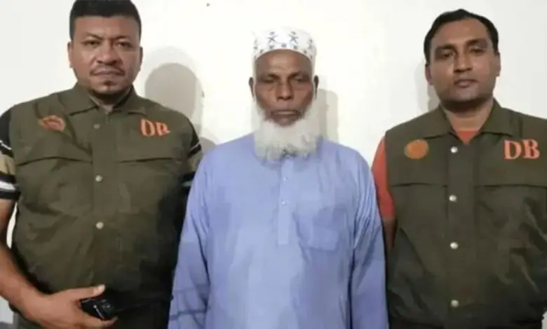 ঝালকাঠিতে বাবুই পাখির বাসা ধ্বংস ও ছানা হত্যার প্রধান আসামি গ্রেফতার