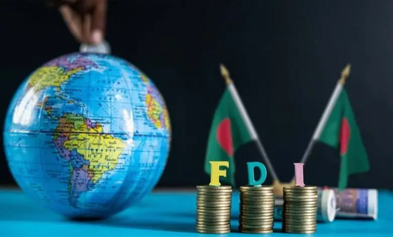 বাংলাদেশের বিদেশি বিনিয়োগ কমেছে ১৩%, অর্থনীতি সংকটে