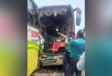 টঙ্গী উড়ালসেতুতে মুখোমুখি বাস দুর্ঘটনায় আহত ৩০