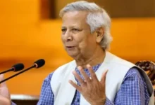 চার দিনের সফরে লন্ডনে পৌঁছেছেন প্রধান উপদেষ্টা