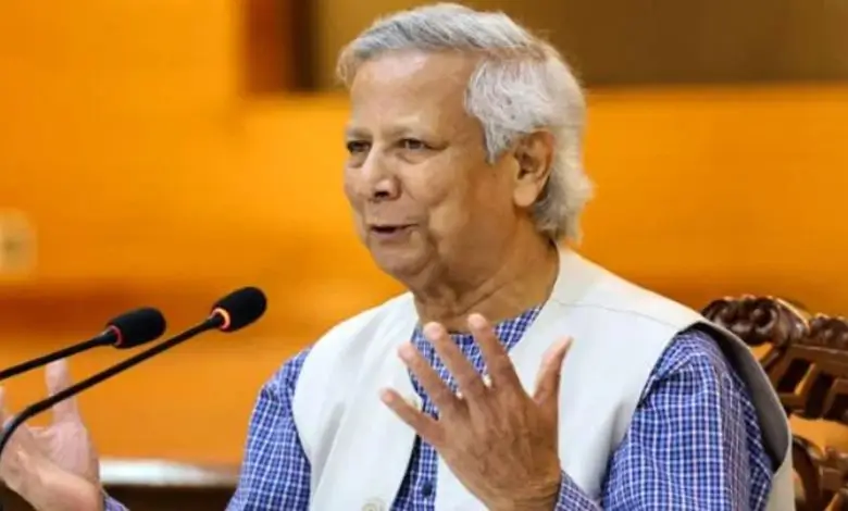চার দিনের সফরে লন্ডনে পৌঁছেছেন প্রধান উপদেষ্টা