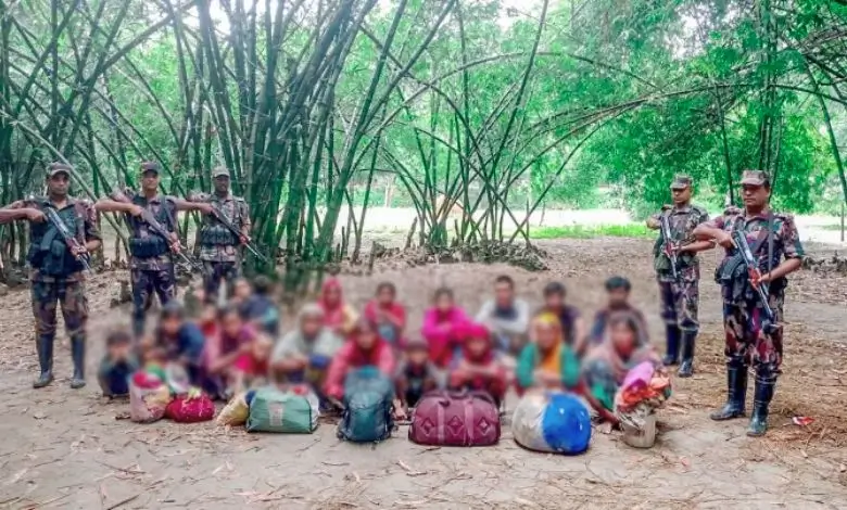 চাঁপাইনবাবগঞ্জ সীমান্তে বিএসএফের পুশ-ইন, ২০ জন বাংলাদেশে ফেরত