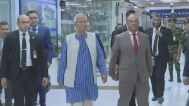 যুক্তরাজ্য সফরের প্রথমদিন ব্যস্ত সময় পার করলেন প্রধান উপদেষ্টা
