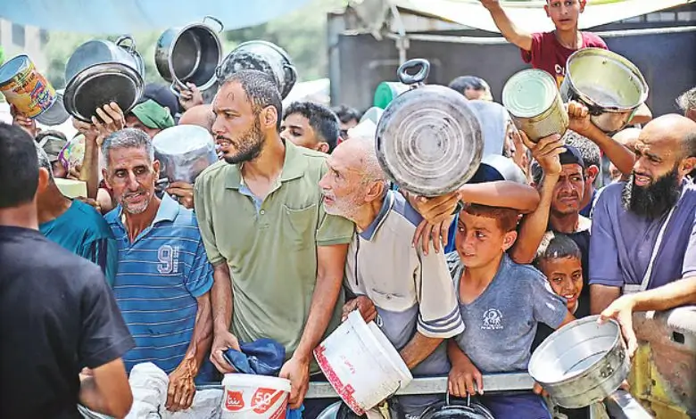 গাজায় ত্রাণকেন্দ্রে হামলায় ৪০ ফিলিস্তিনি নিহত