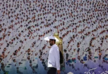 প্রয়োজনীয় অনুমতিপত্র না থাকায় আড়াই লাখ হজযাত্রীকে মক্কায় প্রবেশে বাধা