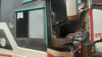 মসজিদে ঢুকে পড়া বাস কেড়ে নিল বাবা-ছেলের প্রাণ