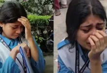 মাকে হাসপাতালে রেখে ছুটে এলেন পরীক্ষায় ঢুকতে না পেরে অঝোরে কাঁদলেন মেয়েটি