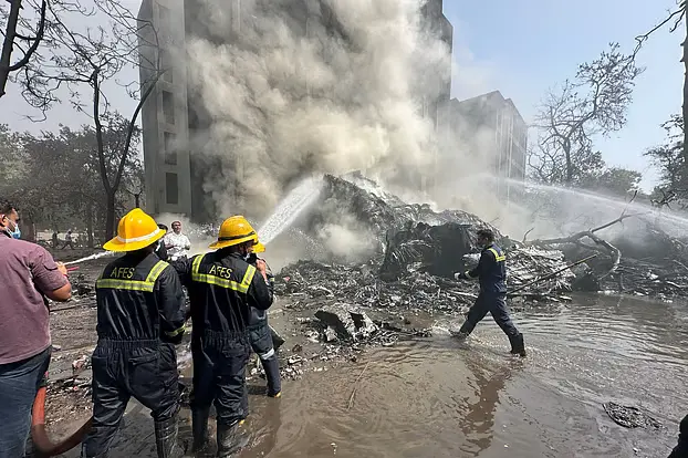 ভারতে বিমান দুর্ঘটনার পর বোয়িংয়ের শেয়ারে বড় ধস