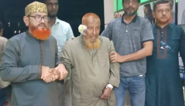 মসজিদে কুপিয়ে জখম করা সেই খতিব বেঁচে আছেন