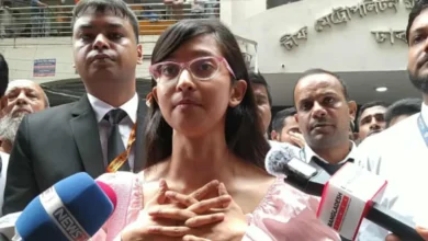 সুরক্ষা চেয়ে মেয়ের মামলা, আদালতে মা-বাবা