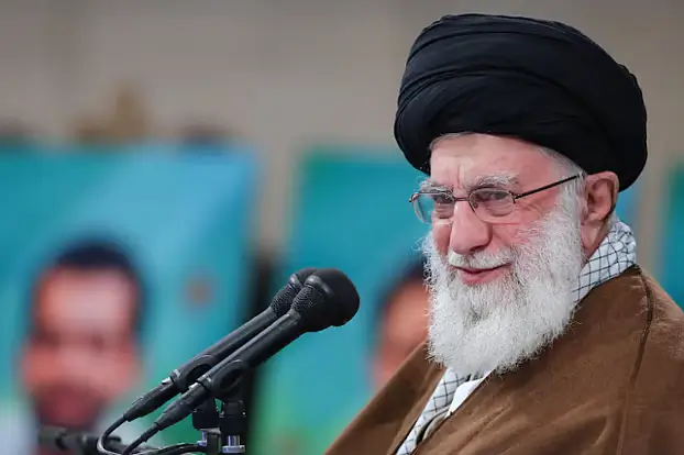 আয়াতুল্লাহ খামেনি নিজেই যুদ্ধকক্ষ থেকে লড়াইয়ের নেতৃত্ব দিয়েছেন: ইরানি স্পিকার