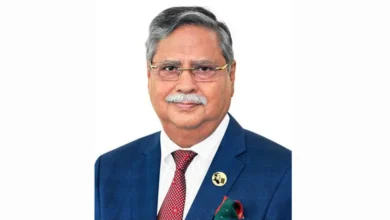 যে কারণে বিভিন্ন দূতাবাস থেকে সরানো হয়েছে রাষ্ট্রপতির ছবি