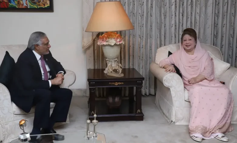 খালেদা জিয়ার সঙ্গে ইসহাক দারের সাক্ষাৎ