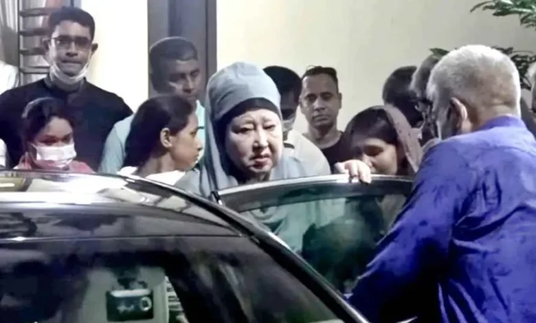 হাসপাতালে পৌঁছেছেন খালেদা জিয়া