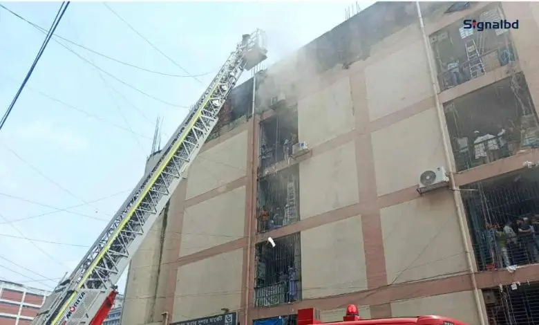 গুলিস্তান সুন্দরবন স্কয়ারে ভয়াবহ আগুন, ১১ ইউনিট অভিযান