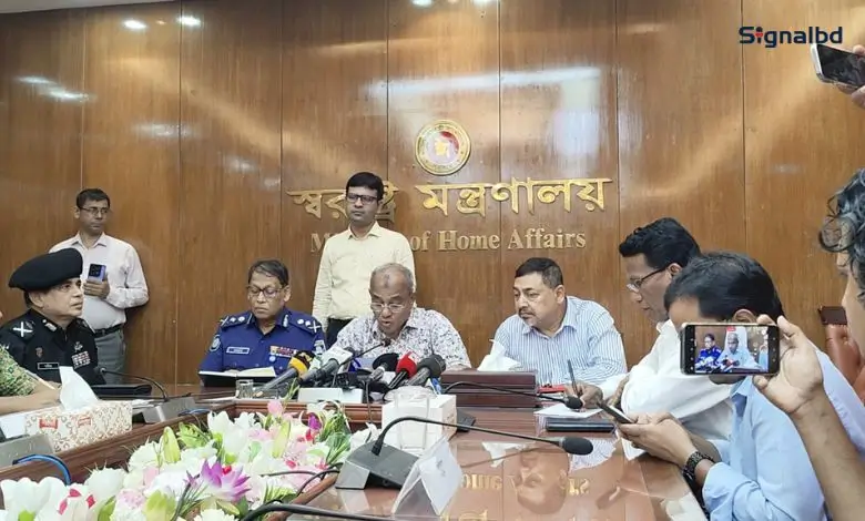 ১২৩টি সংগঠন ১,৬০৪ বার অবরোধ করেছে: স্বরাষ্ট্র উপদেষ্টা