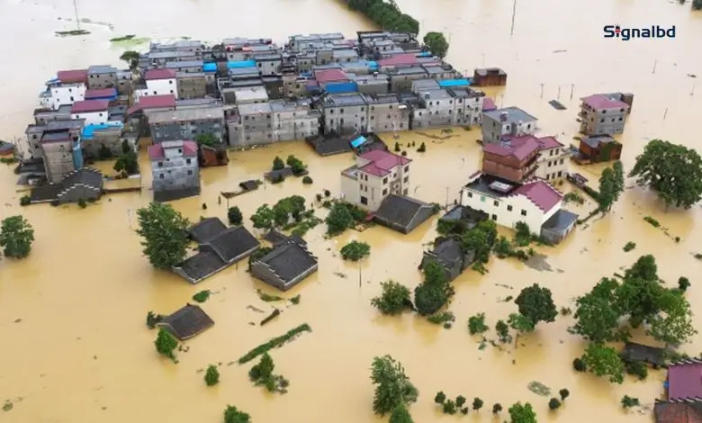 চীনে প্রবল বর্ষণ-বন্যা-ভূমিধসে নিহত ১৭, নিখোঁজ ৩৩