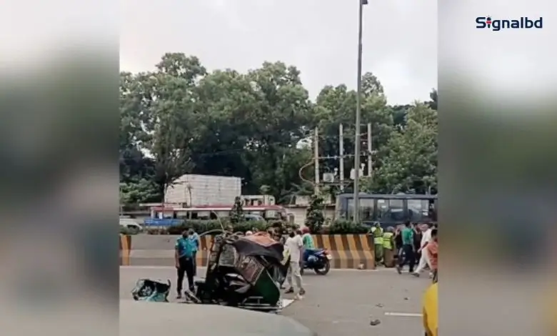 কুর্মিটোলায় ভয়াবহ সড়ক দুর্ঘটনা: নিহত ১, আহত ২ জন