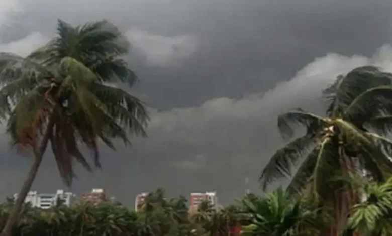 বঙ্গোপসাগরে সৃষ্টি হচ্ছে লঘুচাপ, আট বিভাগেই বৃষ্টির পূর্বাভাস
