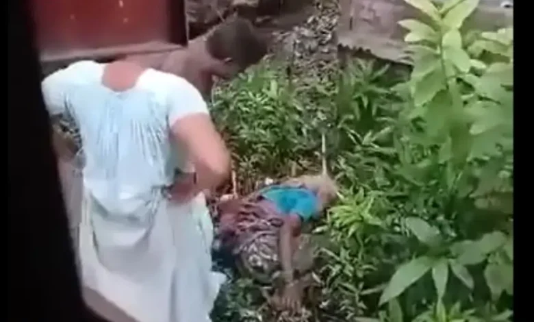 ছেলে ও তার স্ত্রী মিলে মারছেন বৃদ্ধ মাকে