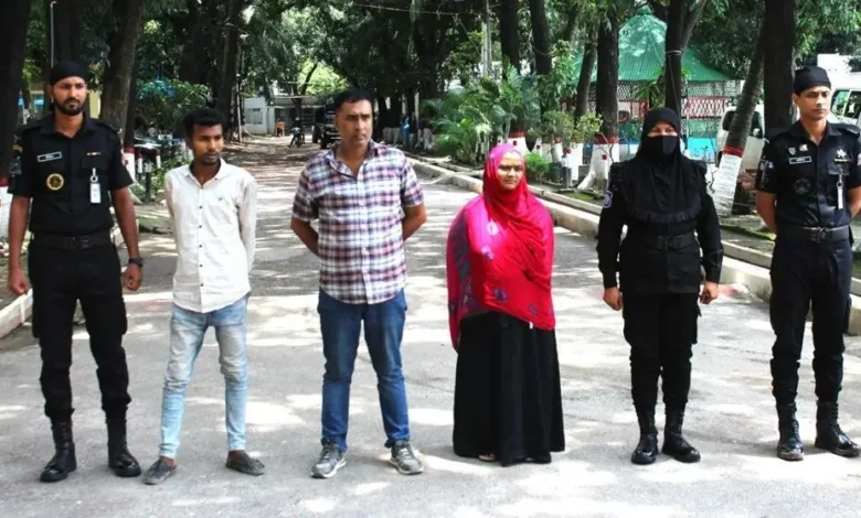 স্ত্রীকে নিয়ে আপত্তিকর মন্তব্য করায় অলিকে ৮ টুকরো করেন সাদেক