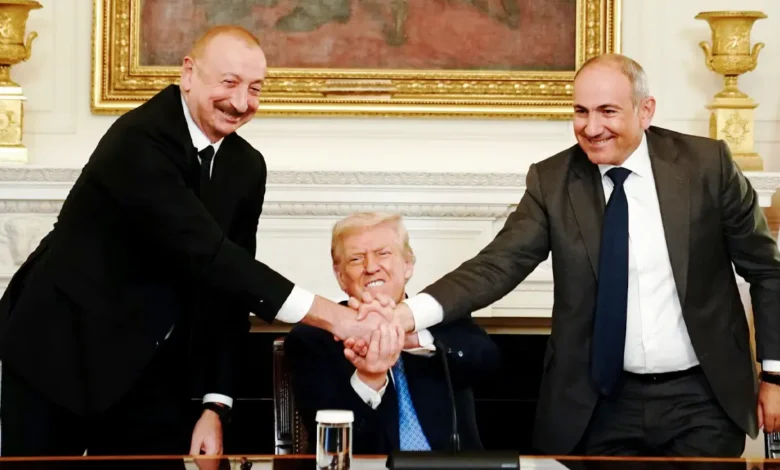 আর্মেনিয়া-আজারবাইজান ঐতিহাসিক শান্তিচুক্তি স্বাক্ষর