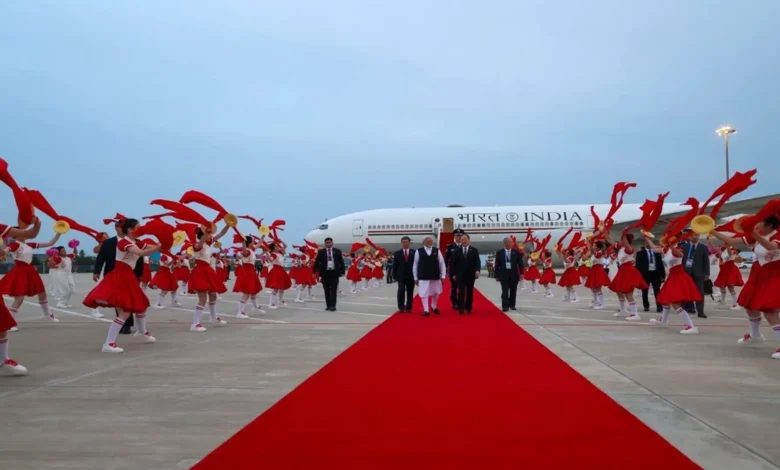 চীনে মোদিকে লাল গালিচায় উষ্ণ অভ্যর্থনা