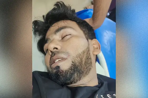 নোয়াখালীতে চাঁদা না পেয়ে প্রবাসীর আঙুল বিচ্ছিন্ন