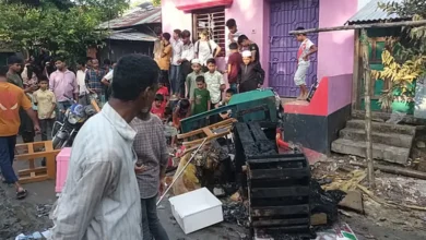 দুই দফায় মাথায় তুলে আছাড় মেরে শিশুকে হত্যা, ঘাতকের বাড়িতে আগুন