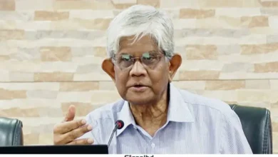 ভুখা পেটে আর কতদিন পড়াবেন শিক্ষকরা: অর্থ উপদেষ্টার হুঁশিয়ারি