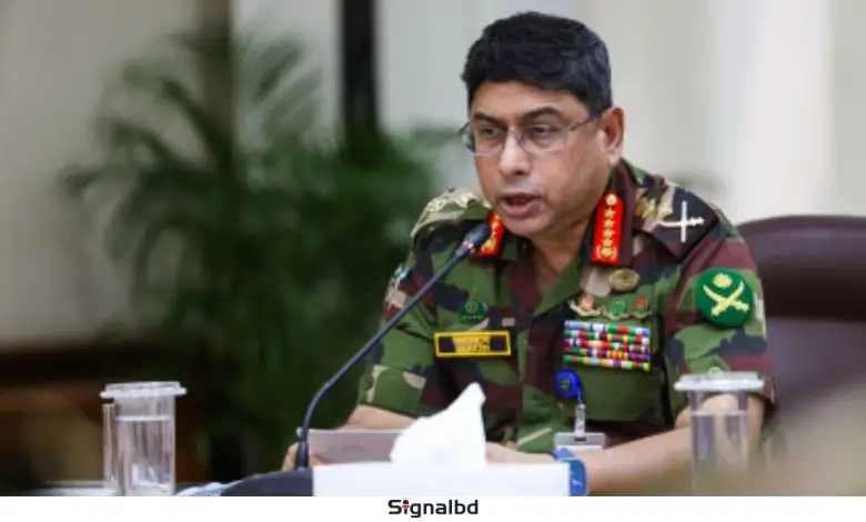 সেনাপ্রধান জেনারেল ওয়াকার-উজ-জামান মালয়েশিয়ায়
