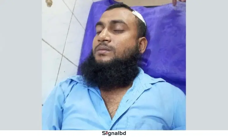 বিদ্যুৎ সংযোগ বিচ্ছিন্ন করায় লাইনম্যানকে লক্ষ্য করে গুলি