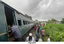 রংপুরে পদ্মরাগ কমিউটার ট্রেনের ছয়টি বগি লাইনচ্যুত