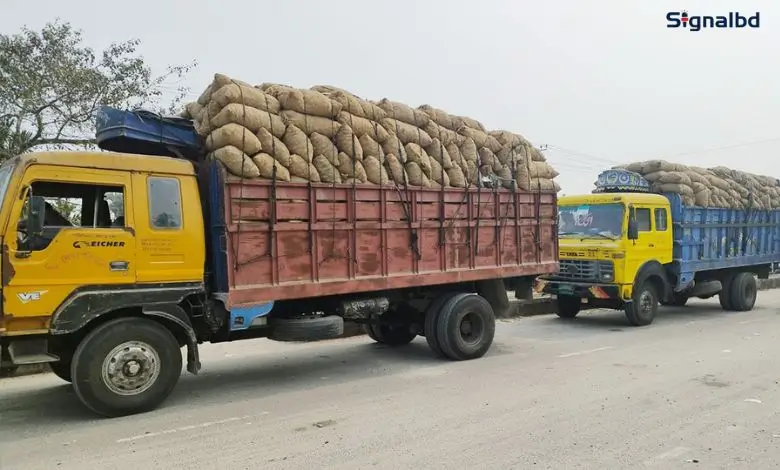 বাংলাবান্ধা স্থলবন্দর দিয়ে একদিনে নেপালে রফতানি ৫৯০ টন পাট ও ৮৪ টন আলু